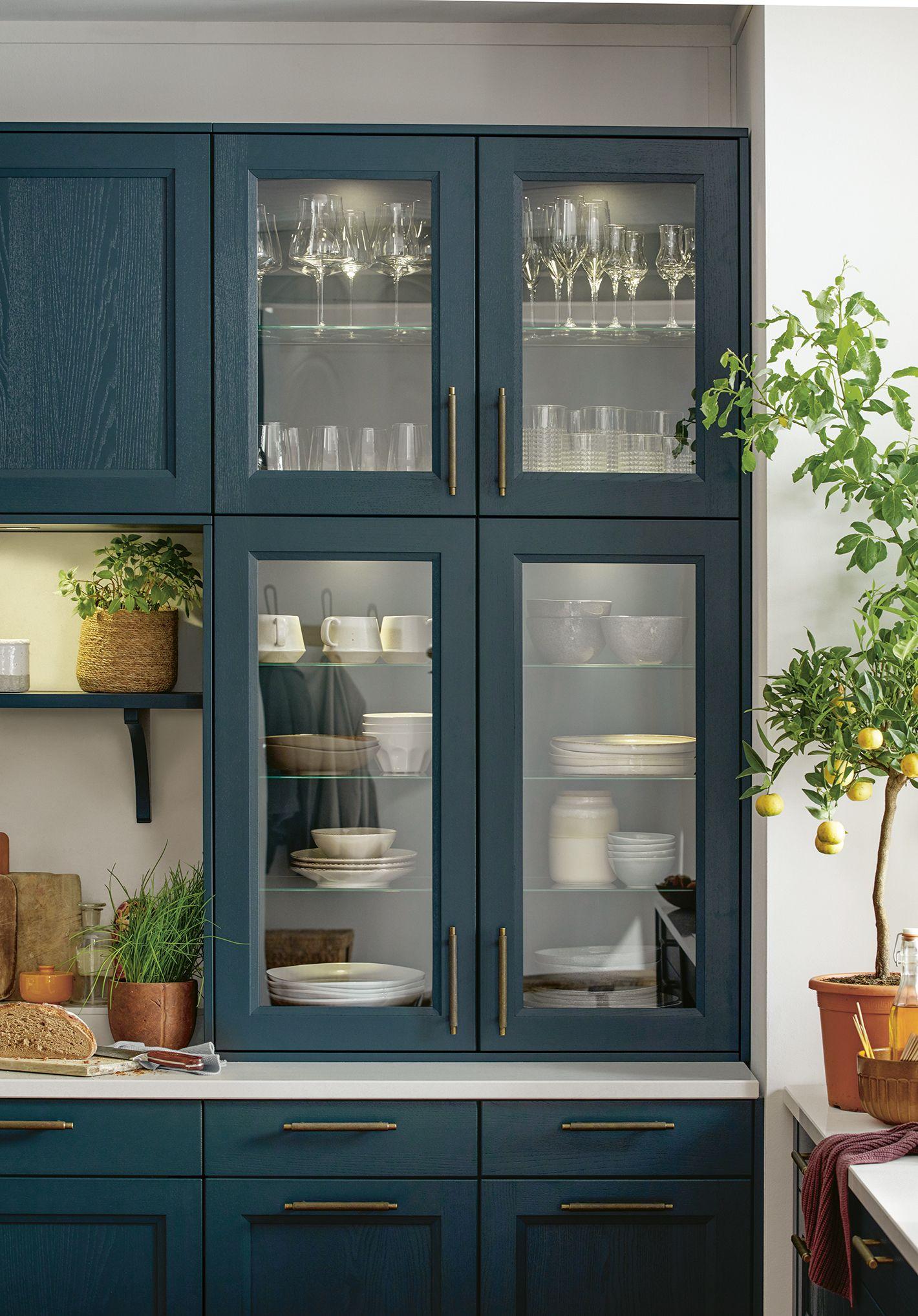 Aufsatz-Glasvitrine von Schüller Küchen in Nossen.jpg