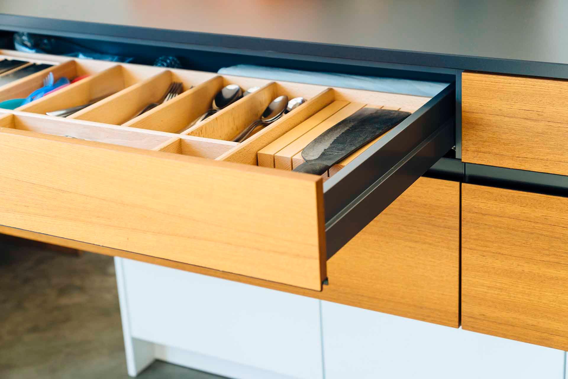 Konsequent-Innenleben auch in Holz.jpg