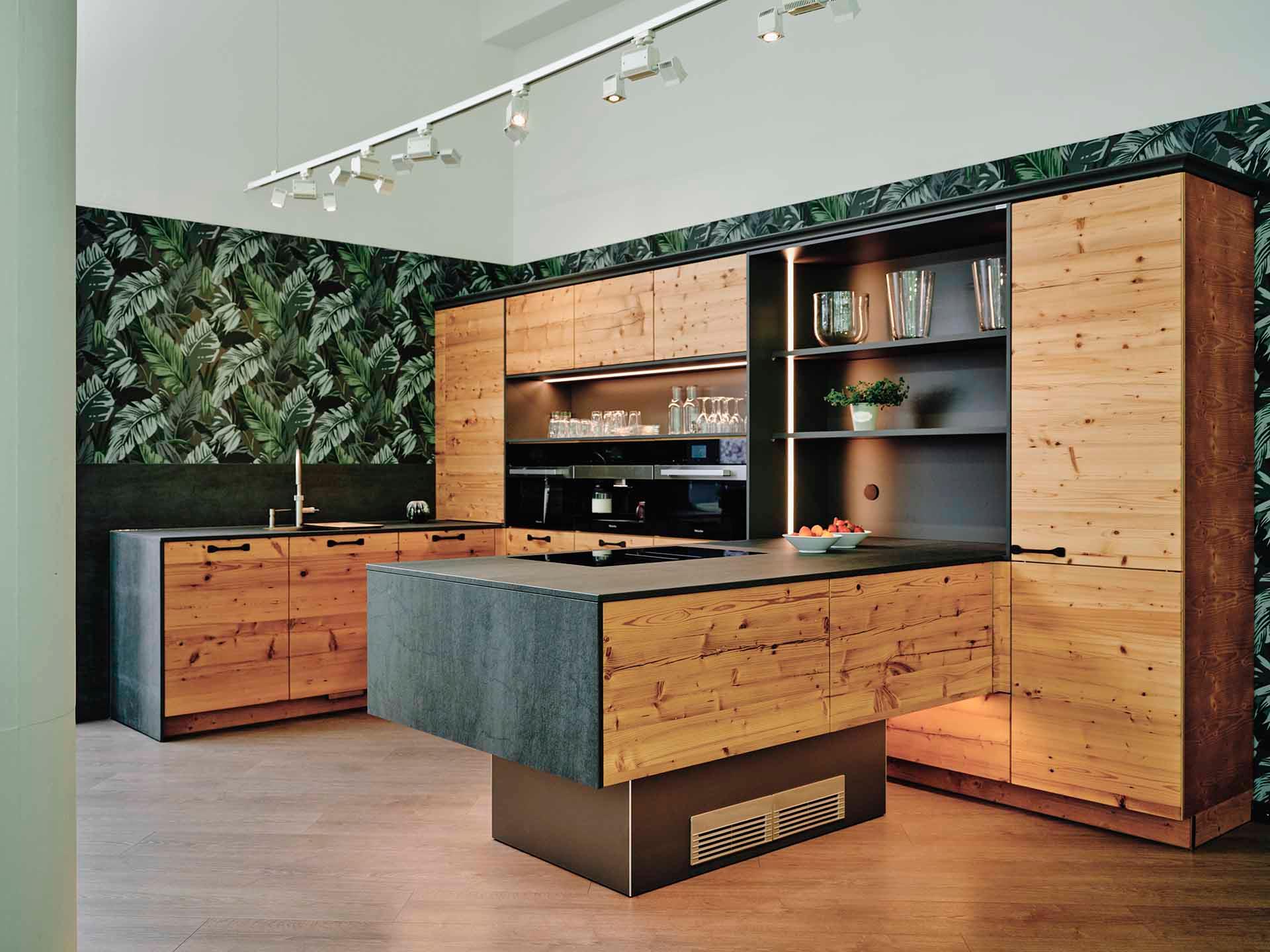 NU83 in Fichte Altholz.jpg